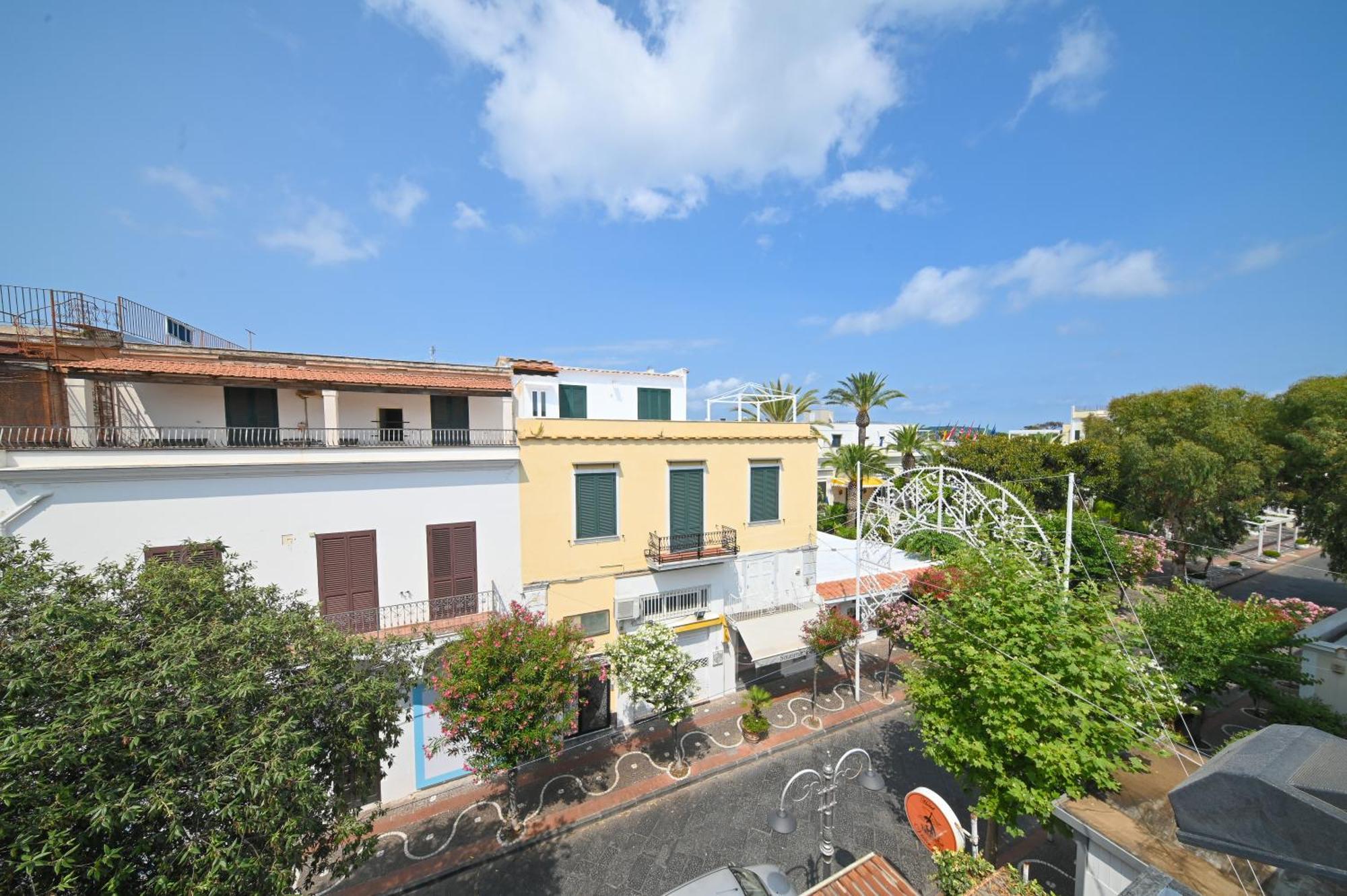 Villa Diana - Beach & Rooms Искья Экстерьер фото